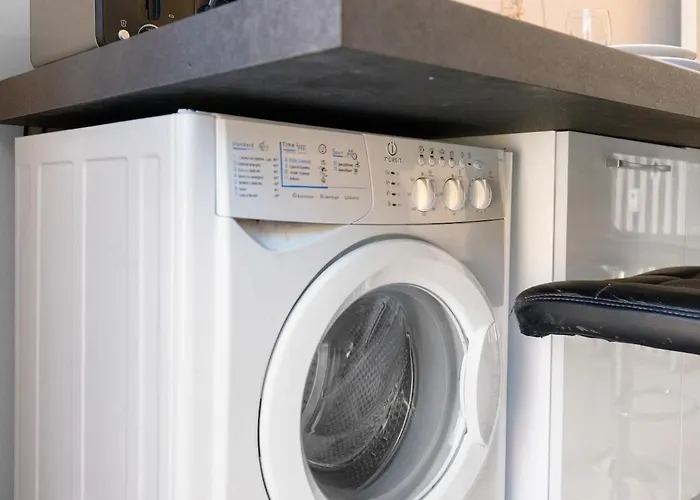 Daire A Stone's Throw From - Balcony - Ac Milano