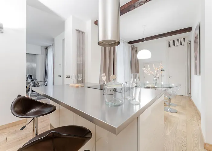 Breraprivata, Con Giardino E Jacuzzi Ad Uso Esclusivo - Milão