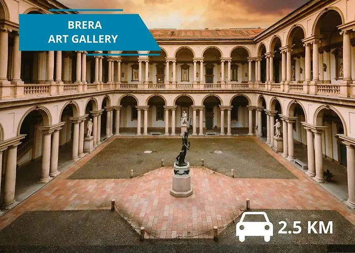 Carlo Farini 72 Superior - Private Parking - Centro