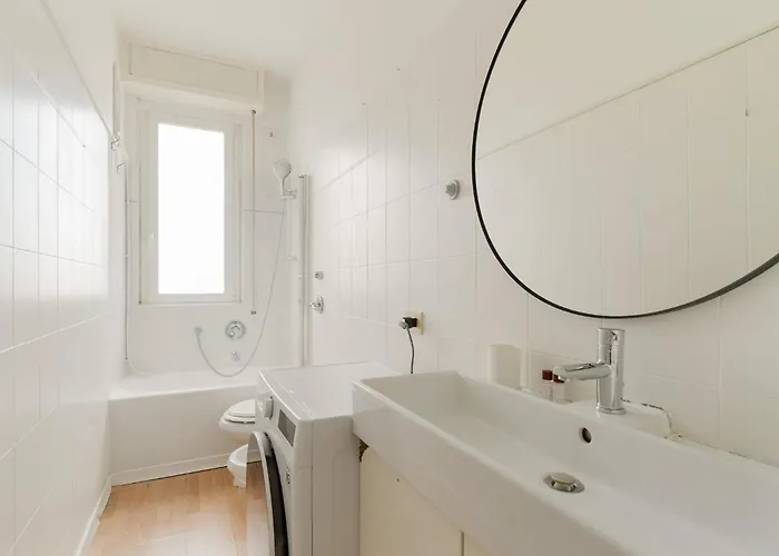 Apartment Guesthost - Dergano M3 Bright *