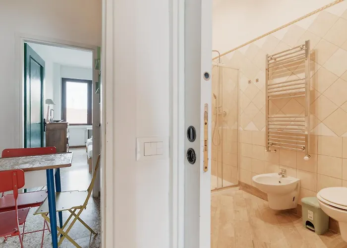 Guesthost - Farini For 6 People *