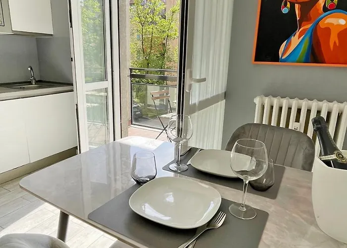 Monolocale Veniero Fiera * Milán