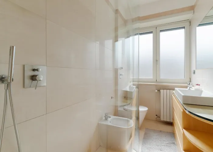 Guesthost - M1 Pagano Comfortable Διαμέρισμα *