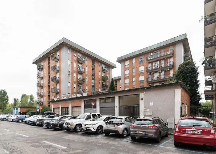 Guesthost - Dergano M3 Bright