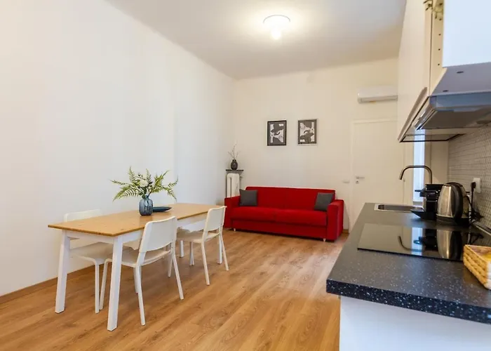 70 Mq Station 100 Mt Apartman Milánó