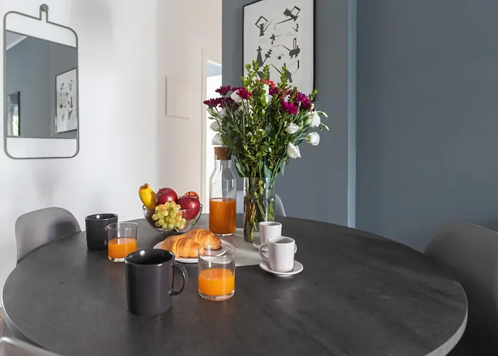 Italianway Comfort - Raffaello Sanzio 33 Milan