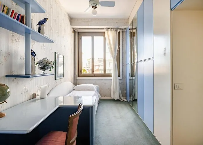 800 M Duomo - Vintage E Spazioso *