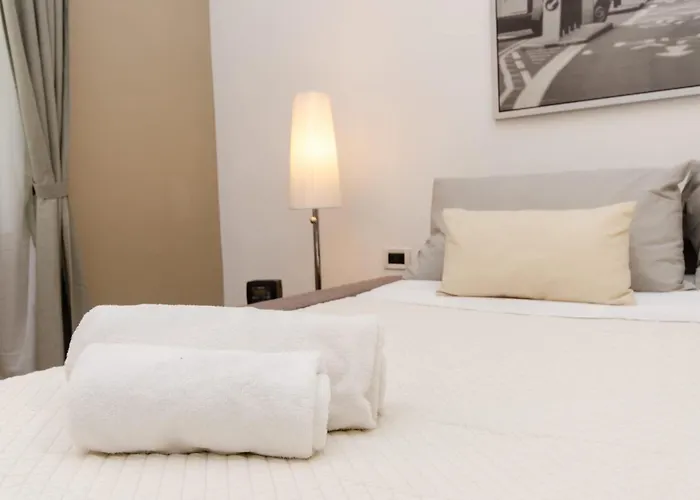 Corso Chic Street, Porta Garibaldi, Stazione Centrale, Nel Cuore Della Di Appartamento *