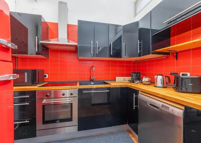 Parking, 2 Min To Metro, 8 Min To Rho Fiera, Air Conditioning Apartmán