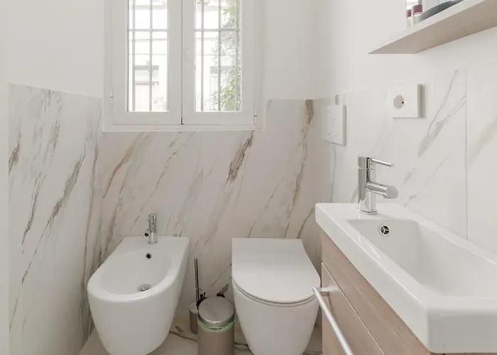 Guesthost - Brera Modern Appartement