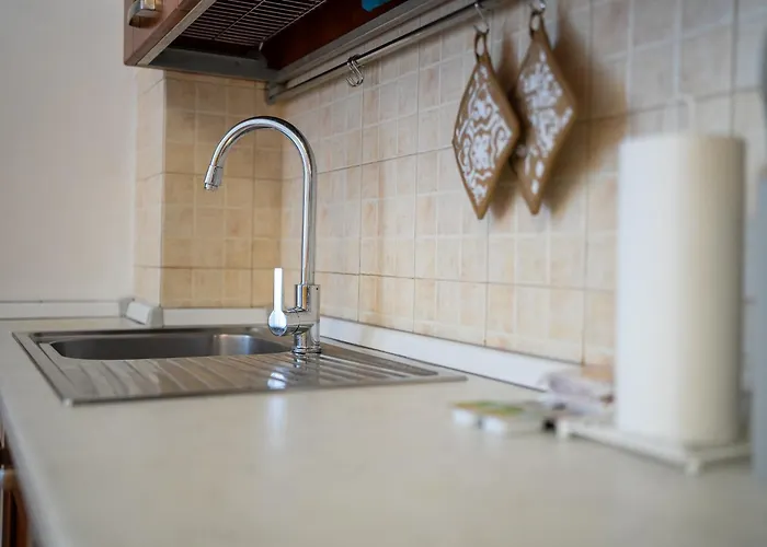 Spacious At 5 Min Walk From Station Apartamento *