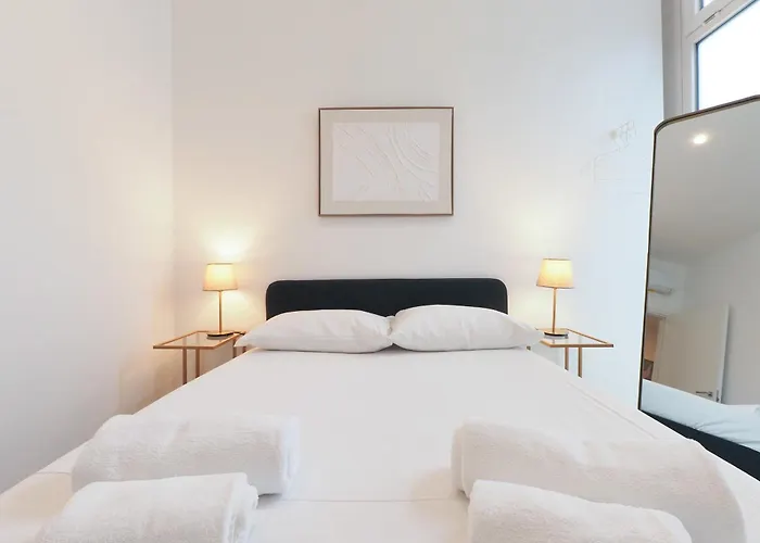 Appartamento Primopiano - Imperatore Tito Milano