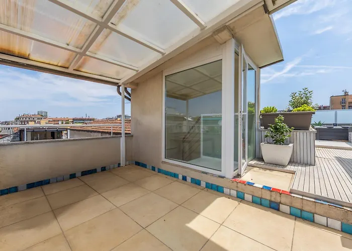 Penthouse With Terraces, Jacuzzi & Garage 公寓 米兰
