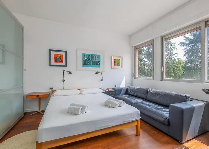 Parking, 2 Min To Metro, 8 Min To Rho Fiera, Air Conditioning Apartmán