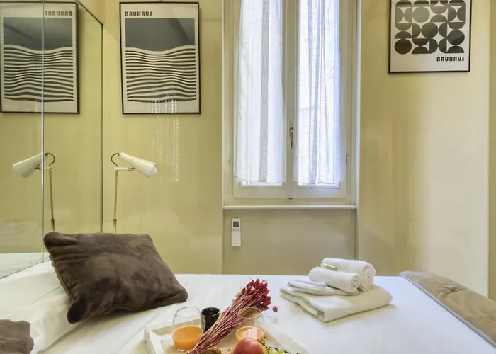 Appartement Cerva - Cozy 1 Bedroom With Balcony In San Babila By Rentopolis