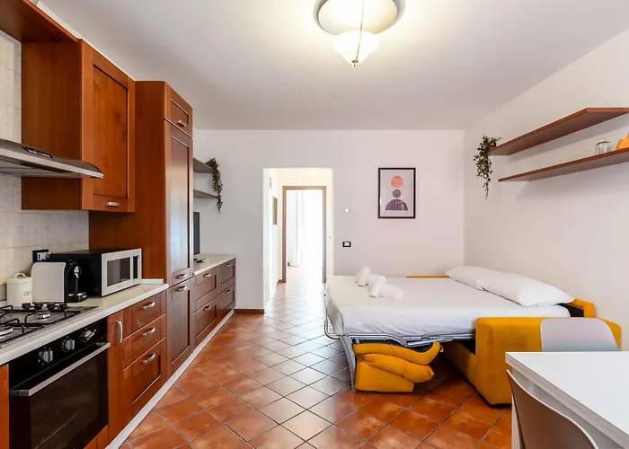 Lejlighed Spacious At 5 Min Walk From Station *
