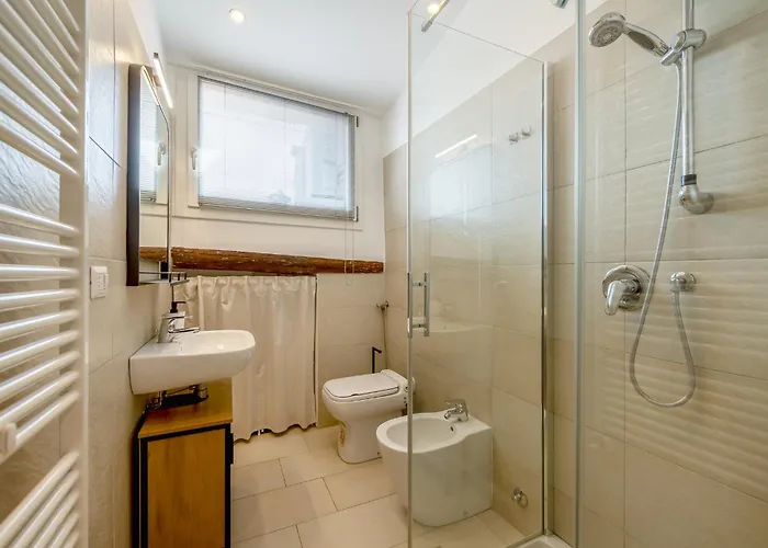 In Porta Venezia At 5 Min From Station Apartmán