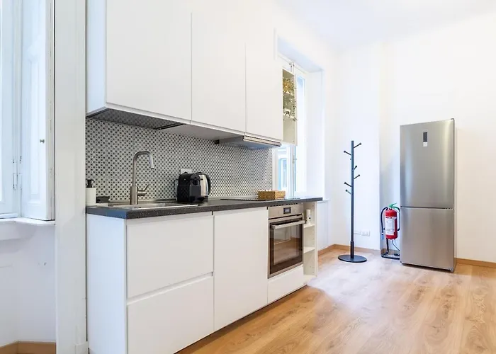 70 Mq Station 100 Mt