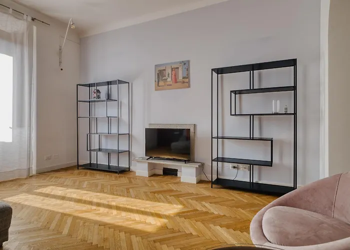 Your Sunny Getaway In Porta Venezia Dist... *