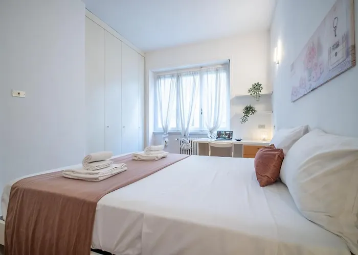 Appartement Duomo 10 Minutes Away Spacious 5 Pax Balcony Wifi Ac