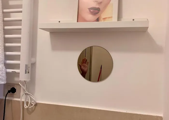 Mylo's -15 Minutes From The Duomo, Ieo, Prada *