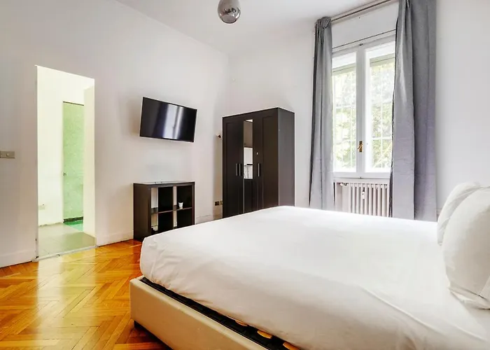 Exclusive 4 Bedrooms In Brera *