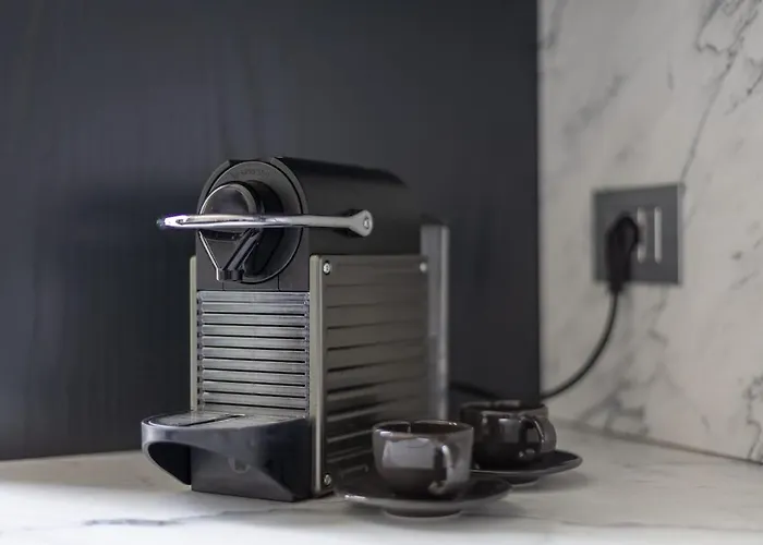 The Urban Nest - Elegante E Moderno 2 Stanze Appartamento *