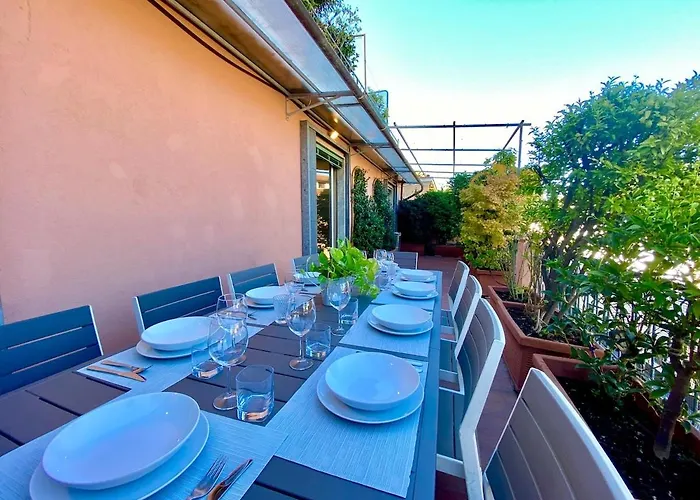 Penthouse With Panoramic Terrace-8 Minutes From The Duomo