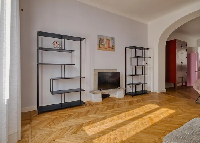 Your Sunny Getaway In Porta Venezia Dist... *