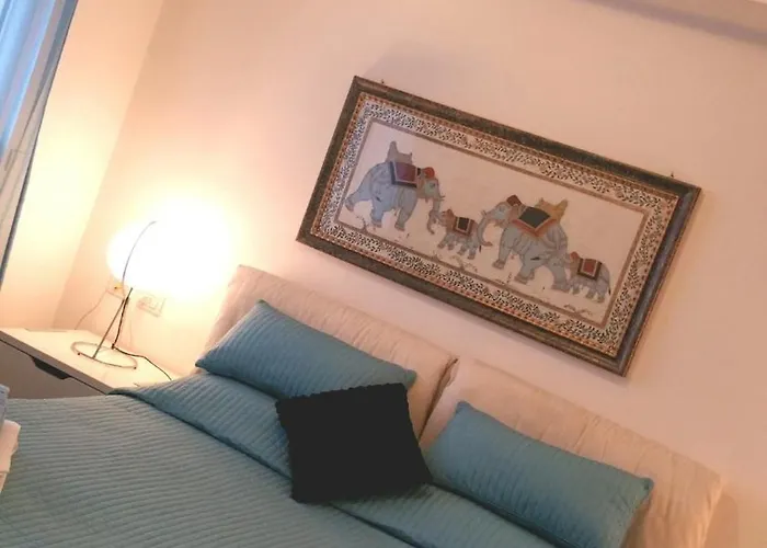 Bright And Lovely Private In