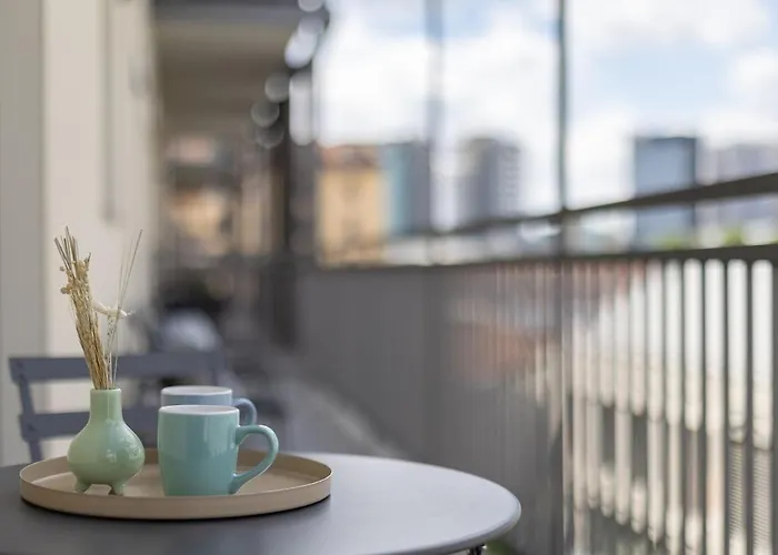 The Urban Nest - Elegante E Moderno 2 Stanze