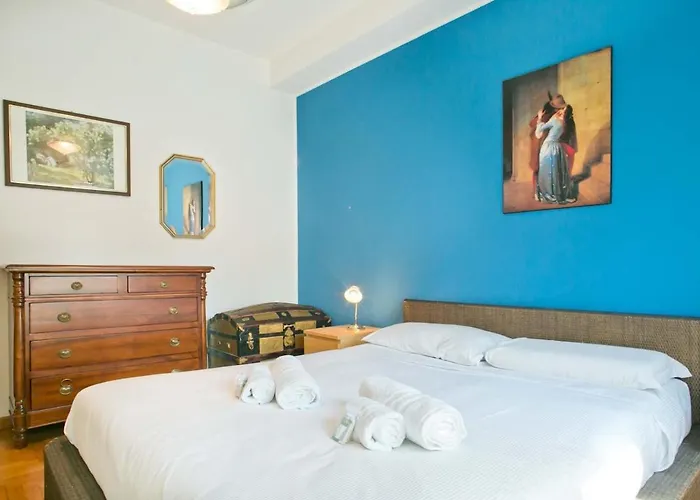 Cozy 5 Posti Letto - 15 Minuti Dal Duomo - Metro M1 A 4 Minuti - Ac - Wifi - Netflix 아파트 *
