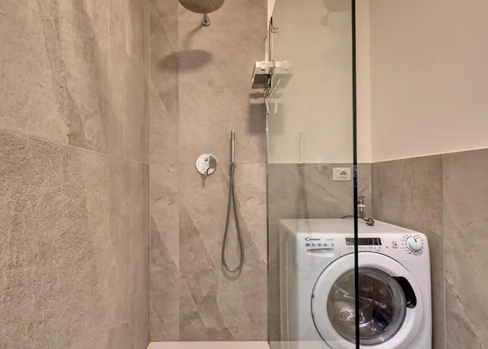 I-host - Maffei 20 * 밀라노