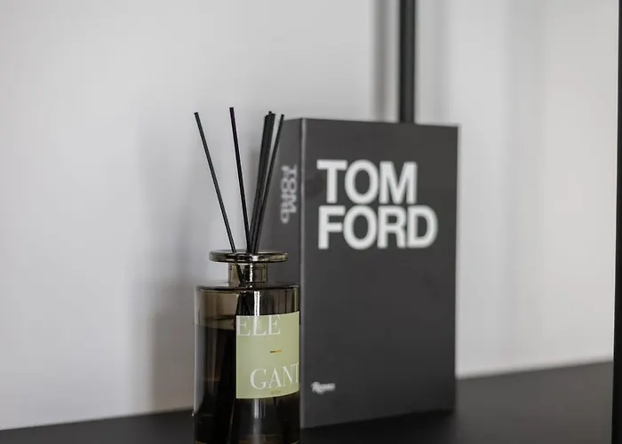 The Urban Nest - Elegante E Moderno 2 Stanze Appartamento Milano