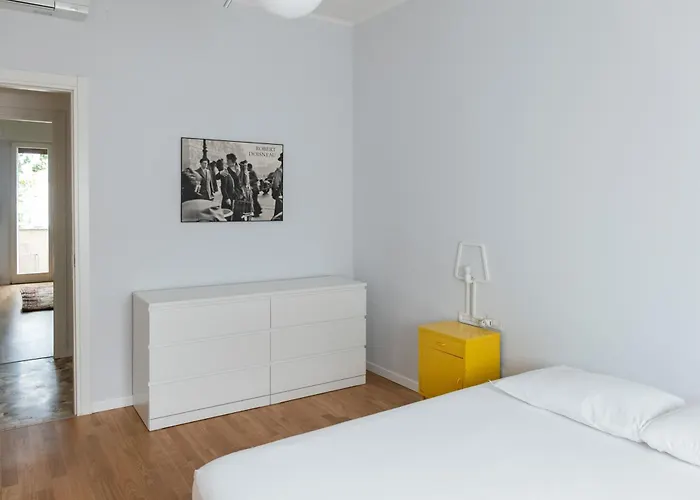 Cozy Two Bedrooms Fiera - Mirable Pm Apartment *