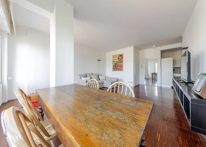 One Bedroom In The Heart Of