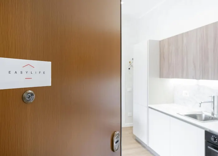 Easylife - - Corso Porta Nuova 46 * Milano