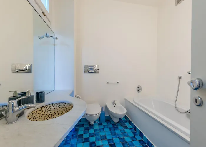 Penthouse With Terraces, Jacuzzi & Garage