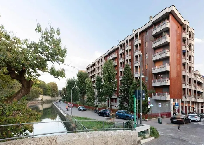 Cozy 5 Posti Letto - 15 Minuti Dal Duomo - Metro M1 A 4 Minuti - Ac - Wifi - Netflix 아파트