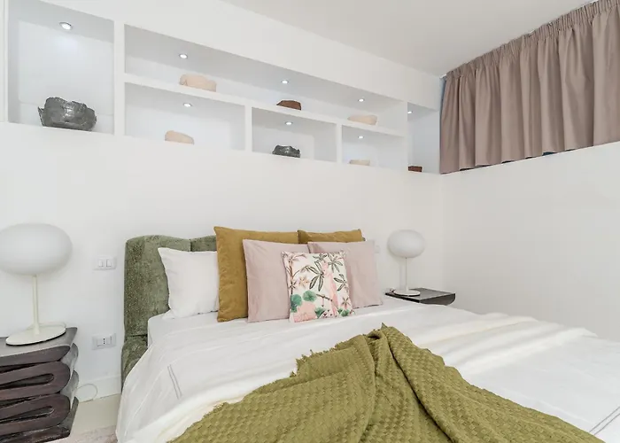 Breraprivata, Con Giardino E Jacuzzi Ad Uso Esclusivo - *