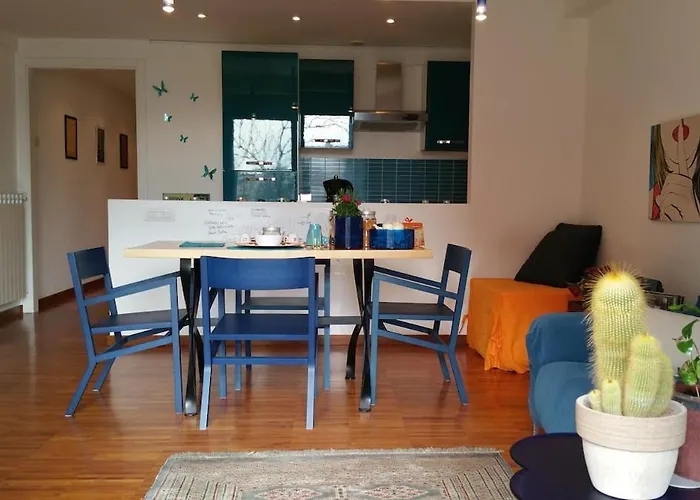 Bright And Lovely Private In Apartman Milánó
