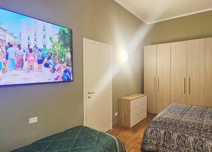 Carlo Farini 72 Superior - Private Parking - Centro