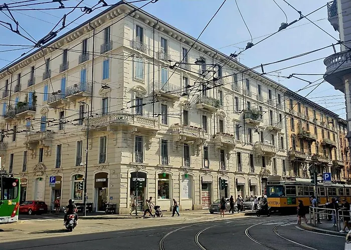 Carlo Farini 72 Superior - Private Parking - Centro Apartman *