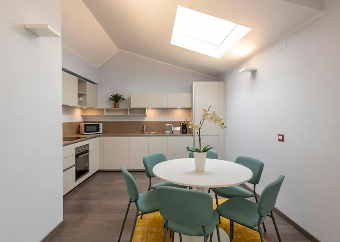 Fabbri Palace - B Milano