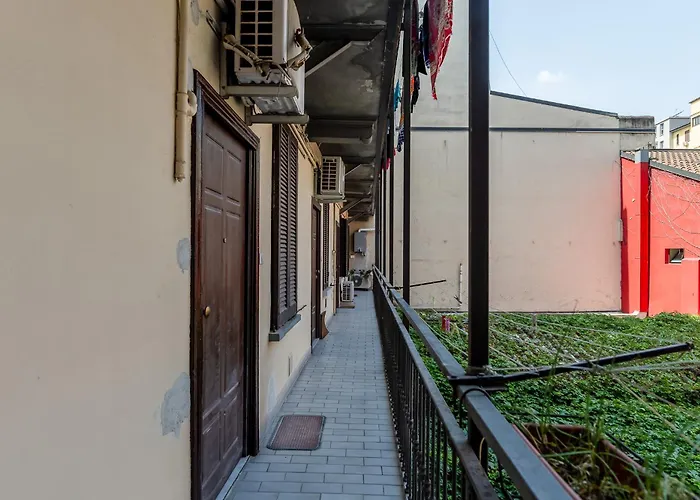 Spacious At 5 Min Walk From Station Apartamento *