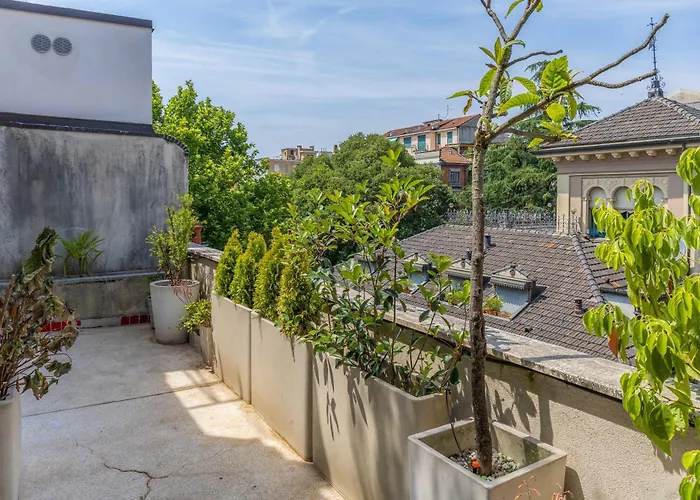 公寓 Penthouse With Terraces, Jacuzzi & Garage *