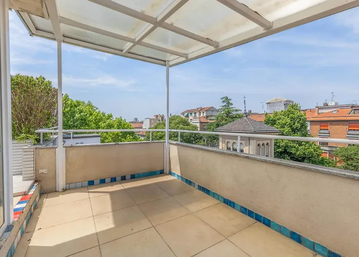 Penthouse With Terraces, Jacuzzi & Garage 公寓 米兰