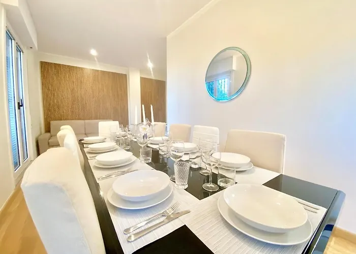 Penthouse With Panoramic Terrace-8 Minutes From The Duomo Lejlighed *