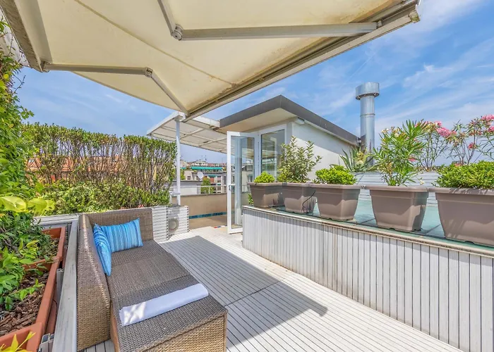 Penthouse With Terraces, Jacuzzi & Garage *