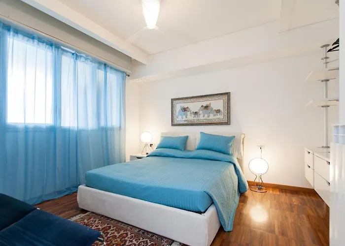 Appartement Bright And Lovely Private In Milaan